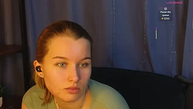 ImiMonroe online show from 05/13/26, 04:41