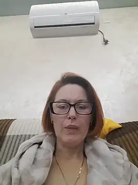 Snapshot of LanaOlbenst chatting on 12/16/25, 07:51 LanaOlbenst online show from 12/16/25, 07:51