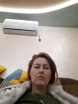 Snapshot of LanaOlbenst chatting on 12/04/25, 02:38 LanaOlbenst online show from 12/04/25, 02:38