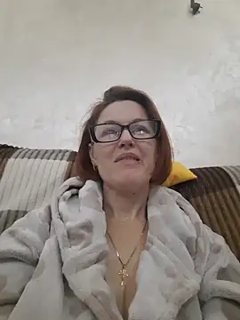 Snapshot of LanaOlbenst chatting on 12/19/25, 03:47 LanaOlbenst online show from 12/19/25, 03:47