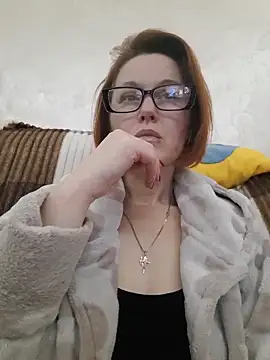 Snapshot of LanaOlbenst chatting on 12/17/25, 08:47 LanaOlbenst online show from 12/17/25, 08:47