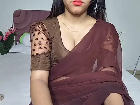 Snapshot of Husan-e-Jasmine chatting on 02/17/26, 06:27 Husan-e-Jasmine online show from 02/17/26, 06:27