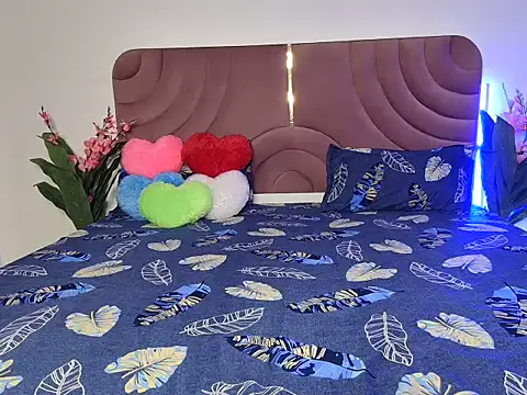 Snapshot of Husan-e-Jasmine chatting on 03/07/26, 04:34 Husan-e-Jasmine online show from 03/07/26, 04:34