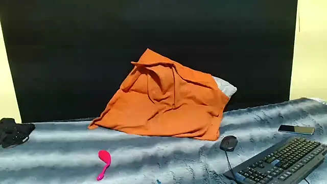 WildHornyTiger18 online show from 02/27/26, 09:47