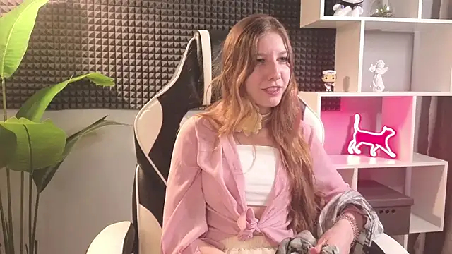 HazeLuneth online show from 02/12/26, 08:36