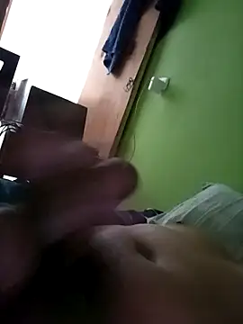 art-e9-2 online show from 12/04/25, 06:29