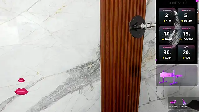 Latina candy01 online show from 04/17/26, 07:17