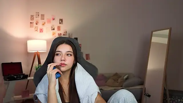 Vexorine online show from 12/15/25, 06:58