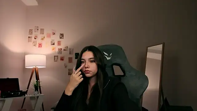 Vexorine online show from 11/30/25, 07:47