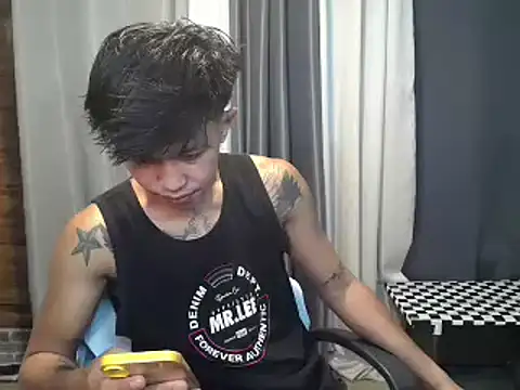 Snapshot of christianjerk chatting on 11/24/25, 08:03 christianjerk online show from 11/24/25, 08:03