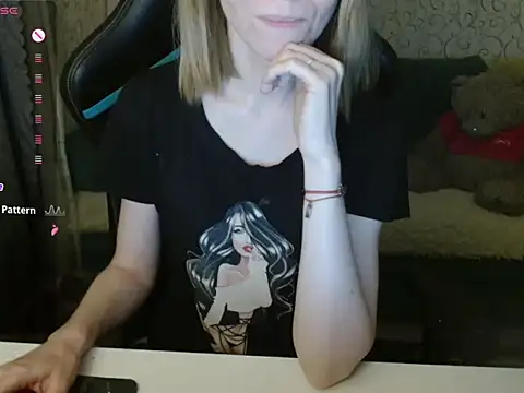   Katherine    online show from 11/22/25, 03:22