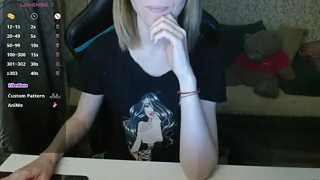   Katherine    online show from 11/26/25, 02:39