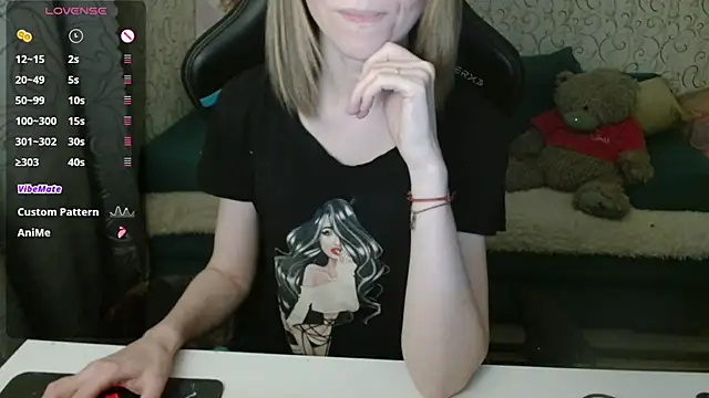   Katherine    online show from 11/25/25, 03:34