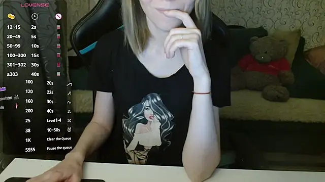   Katherine    online show from 12/04/25, 03:00