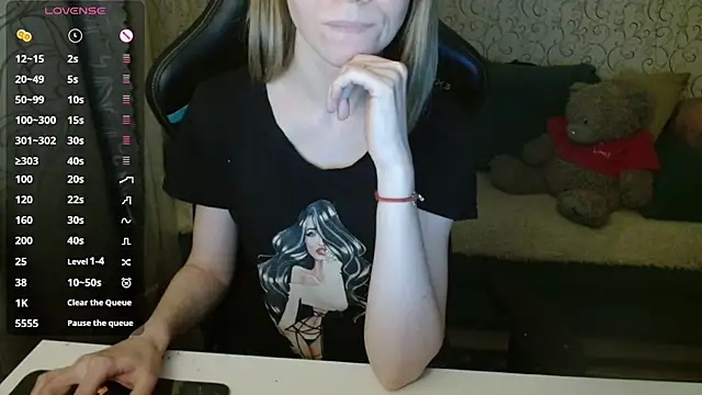   Katherine    online show from 12/14/25, 04:23