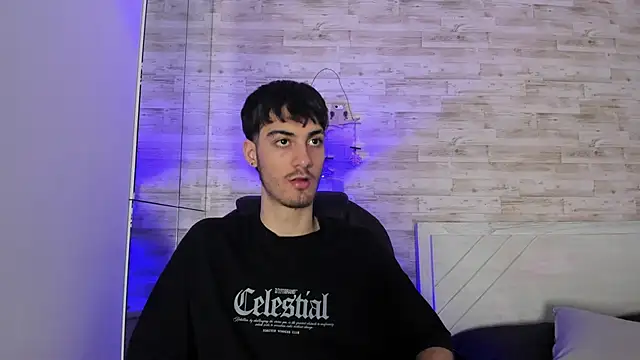 Snapshot of Emir_Ozan_ chatting on 02/09/26, 06:17 Emir Ozan online show from 02/09/26, 06:17