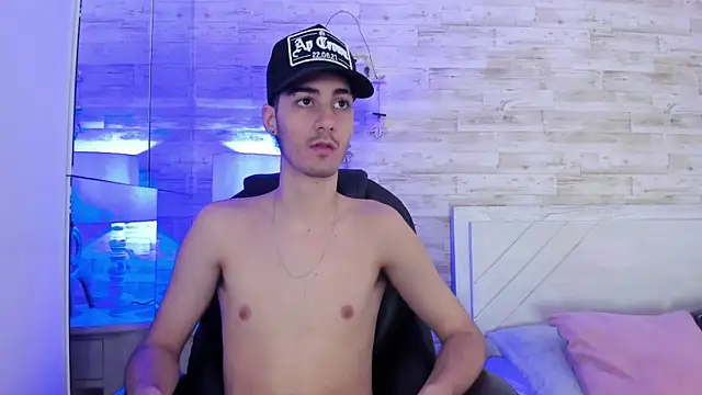 Emir Ozan  online show from 01/13/26, 11:47