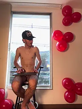 Snapshot of Emir_Ozan_ chatting on 02/12/26, 07:57 Emir Ozan online show from 02/12/26, 07:57