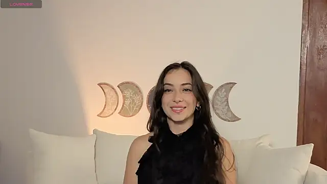 IsabellaSandoval online show from 04/13/26, 11:20