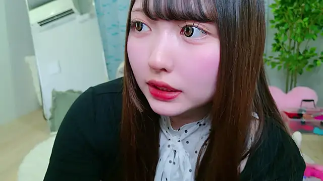  Sakura F online show from 06/02/26, 11:32