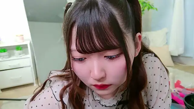  Sakura F online show from 05/10/26, 06:10