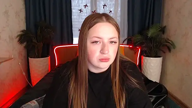 GirlPlayer online show from 12/16/25, 08:29