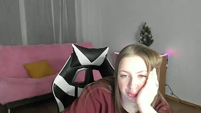 GirlPlayer online show from 01/19/26, 12:03