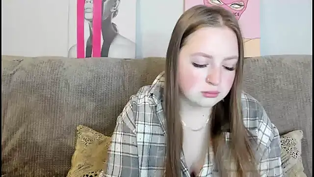 GirlPlayer online show from 11/24/25, 01:27