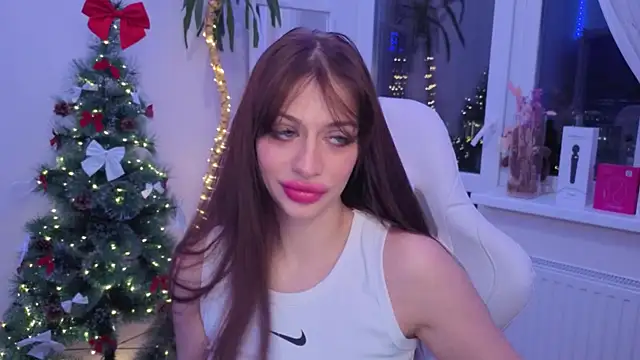 Snapshot of Daria_Promisess chatting on 12/18/25, 06:12 Daria Promisess online show from 12/18/25, 06:12