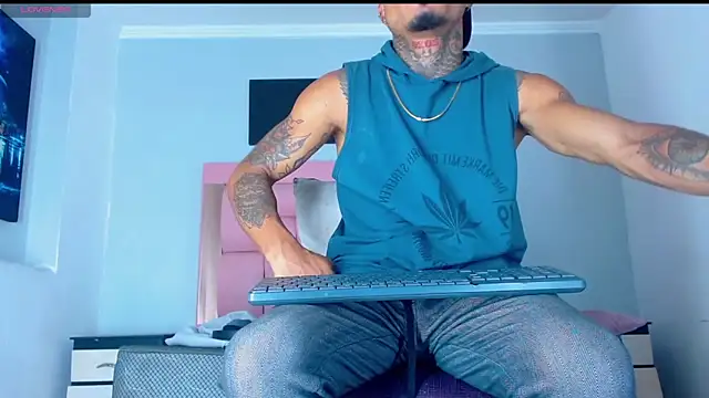 Hot Latino x online show from 02/06/26, 12:34