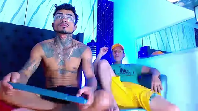 Hot Latino x online show from 12/15/25, 07:20