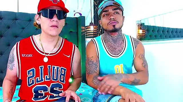 Hot Latino x online show from 11/22/25, 01:32