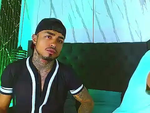 Hot Latino x online show from 11/24/25, 01:00