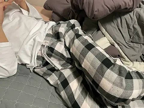   kim online show from 12/03/25, 01:21