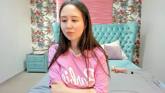 MonicaSway online show from 12/05/25, 04:05