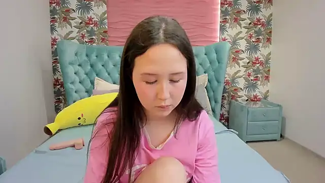 MonicaSway online show from 11/27/25, 03:56