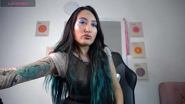 LunaAponte online show from 02/21/26, 03:41