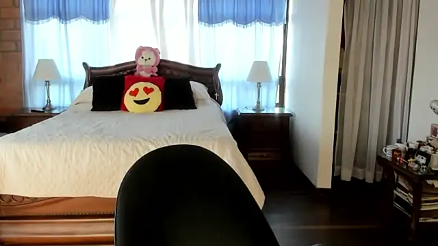 Charlotte-Willson online show from 02/09/26, 09:46