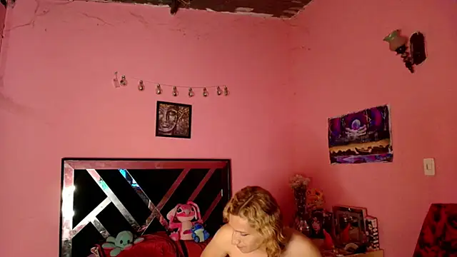 Venus2357 online show from 04/12/26, 10:18