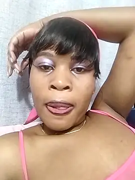 Snapshot of Cherrydollx chatting on 05/22/26, 10:19 Cherrydollx online show from 05/22/26, 10:19