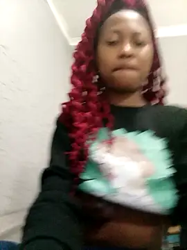 Sweethoneypot25 online show from 02/01/26, 09:07