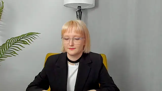 OrphaPerkins online show from 11/21/25, 07:07