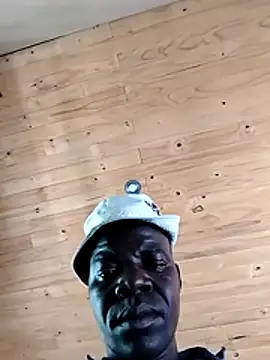 Snapshot of pdck2025 chatting on 11/24/25, 10:59 pdck2025 online show from 11/24/25, 10:59