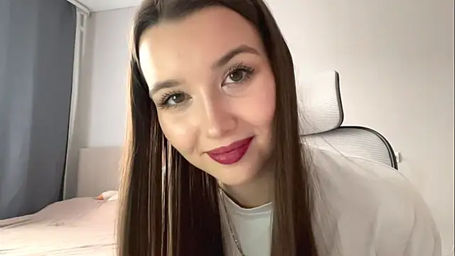 Annie SmiIe online show from 11/21/25, 06:23