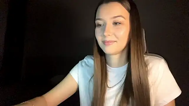 Annie SmiIe online show from 11/27/25, 01:00