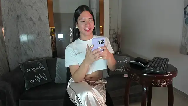 Snapshot of MafeArias23 chatting on 01/17/26, 01:15 MafeArias23 online show from 01/17/26, 01:15