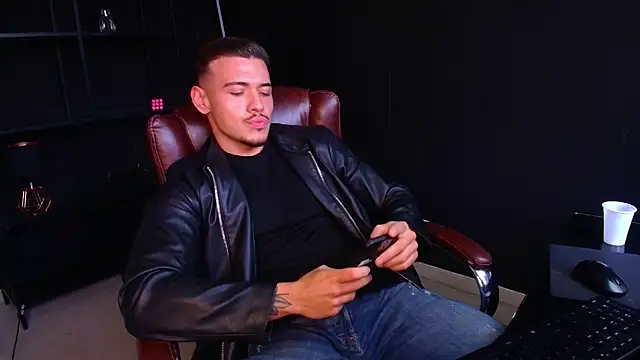 ElijahThorne online show from 02/10/26, 12:15