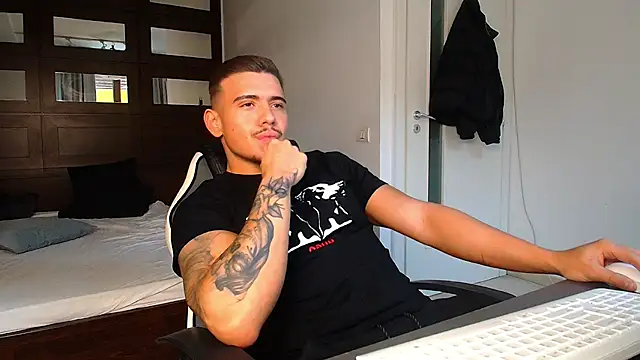 ElijahThorne online show from 02/19/26, 10:23