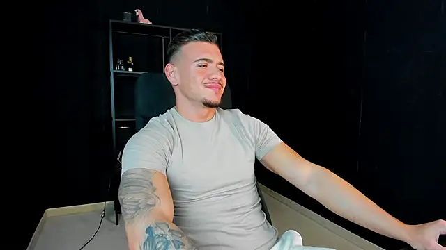 ElijahThorne online show from 04/15/26, 06:41