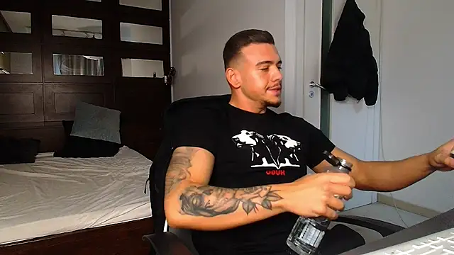 ElijahThorne online show from 02/25/26, 10:15